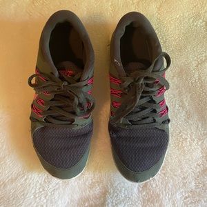 Nike Grey/Pink 5.0 Free